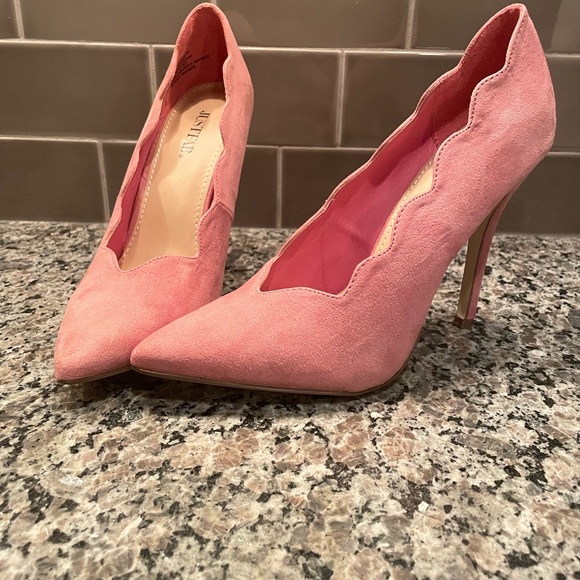 Pumps - Picture 3 of 3